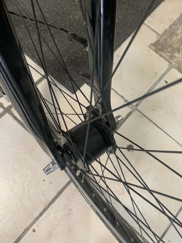 vélo urbain de la marque vélo de ville A200 trekking  T55 a montpellier