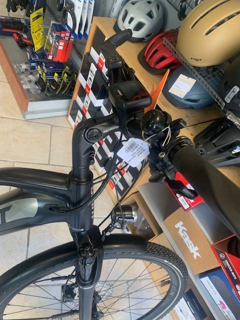 Giant explore pro femme taille M