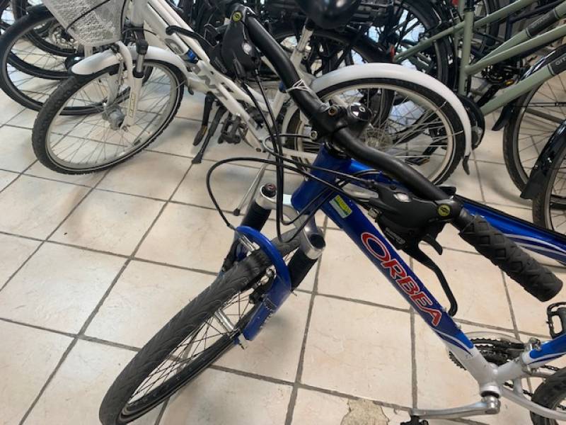 vélo d'occasion type VTT/voyage Orbea Ténéré taille M a montpellier